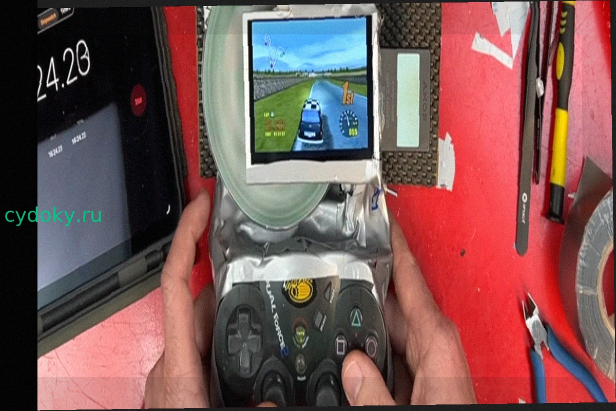 Самодельная портативная PS2: неказистая, но функциональная находка